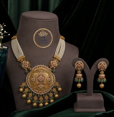 Antique Gold Plated Temple Pendant Necklace Set with Earrings