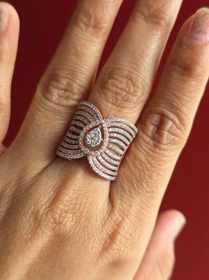 DIVINE “Aurora Wave” Couture Ring – Diamond-Flow Fan Design Statement Ring in Rose Gold Finish