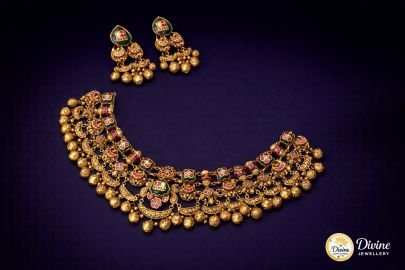 DIVINE Regal Peacocks Heritage Guluband – Antique Gold-Plated Choker with Meenakari Art & Multi-Strand Pearl Band