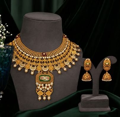 Divine Heritage Antique Gold-Plated 92.5 Silver Kundan Pearl Bridal Necklace Set with Jhumka Earrings