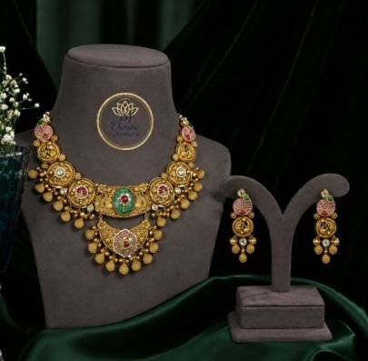 Divine Jewellery Antique Floral Temple Choker Necklace Set with Traditional Drop Earrings
