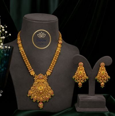 Divine Jewellery Antique Floral Bridal Pendant Necklace Set with Earrings (92.5 Silver Gold Plated)