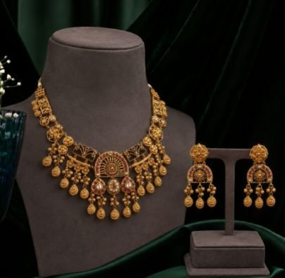 Divine Jewellery Antique Gold Plated Silver Chandbali Necklace Set with Matching Earrings