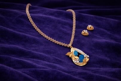 Divine Jewellery Elegant Blue Stone Pendant Necklace Set with Gold Plated Chain and Matching Stud Earrings