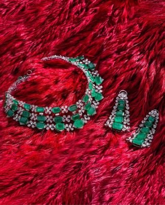 Divine Jewellery Emerald Crystal Floral Designer Necklace Set