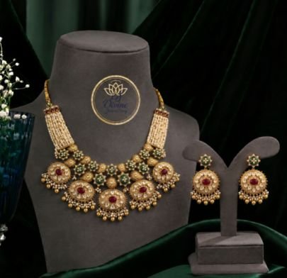 Divine Jewellery Traditional Kundan Necklace Set with Earrings for Women, Gold Plated Bridal Choker Necklace, Ethnic Wedding Jewelry Set with Red & Gr