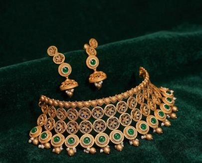 Elegant Green Stone Filigree Choker Necklace Set in 92.5 Silver Gold Plated – Divine Jewellery