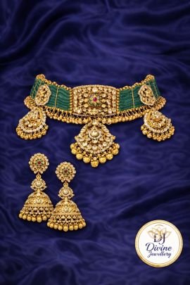 Emerald Rajwada Choker Necklace Set with Kundan Drops & Jhumka Earrings – 92.5 Silver Gold Plated Bridal Jewellery