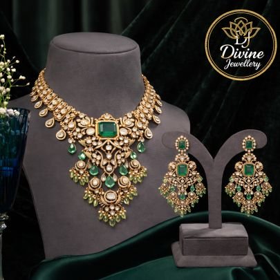 Royal Emerald Kundan Necklace Set with Grand Statement Pendant & Chandbali Earrings – 92.5 Silver Gold Plated
