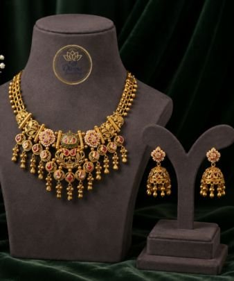 Traditional Gold Plated Temple Jewellery Necklace Set with Jhumka